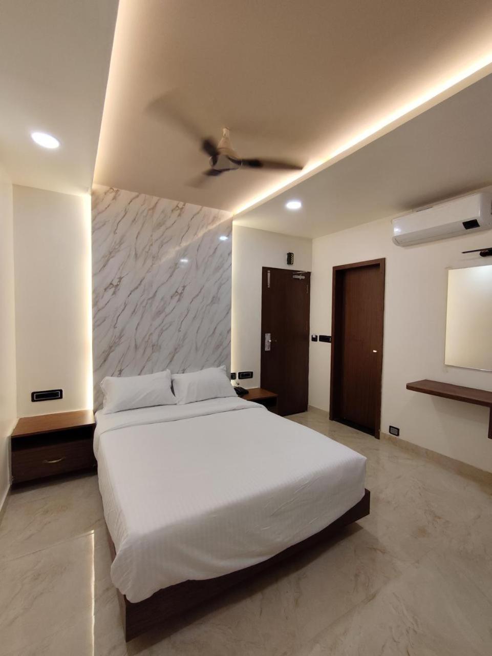 Sree Mahalakshmi Residency By K Hotels Virudunagar Exterior photo